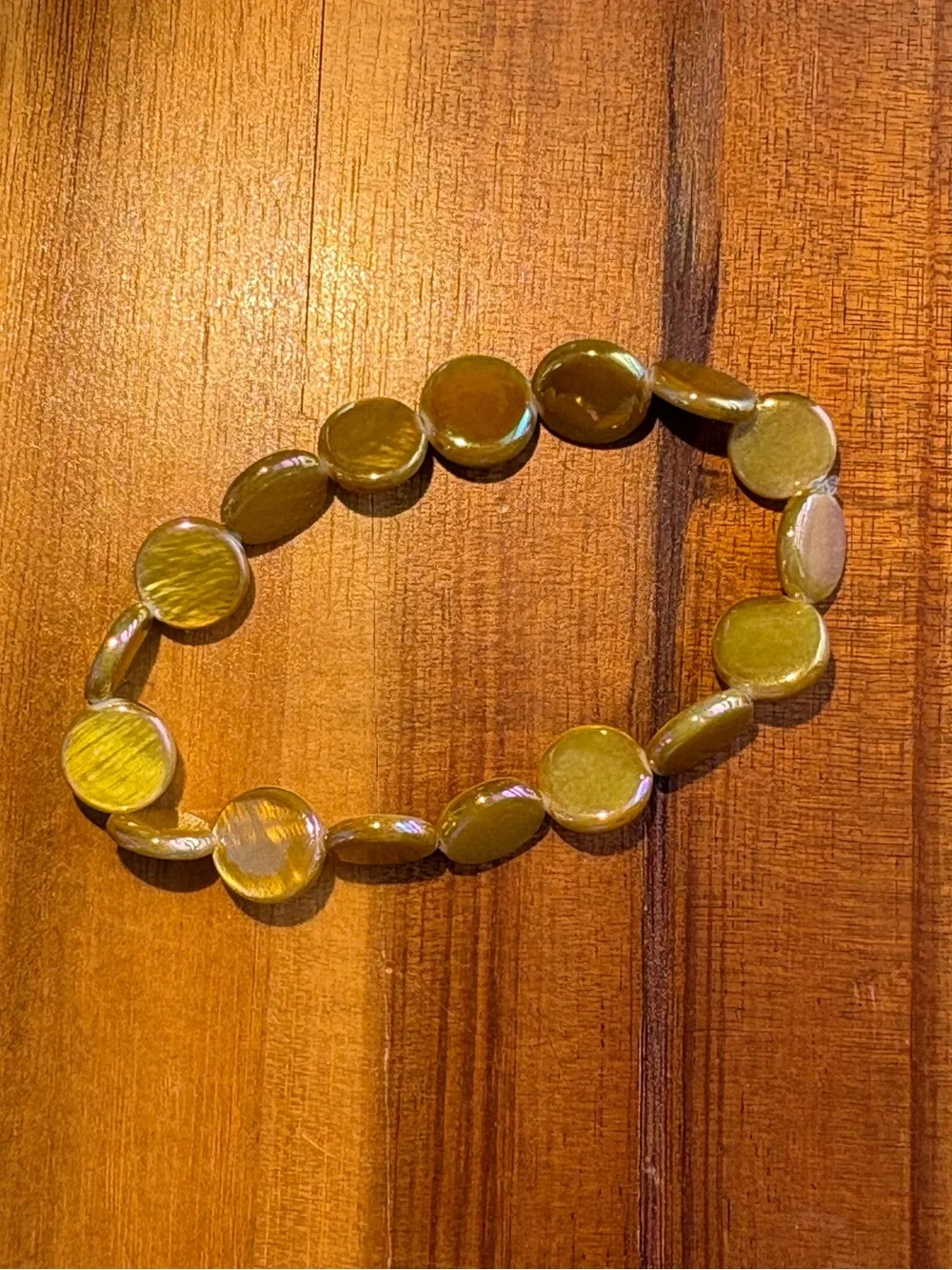 Handcrafted Iridescent Amber-Tone Beaded Bracelet Gold Pink Purple Size 6